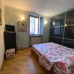 Sara's